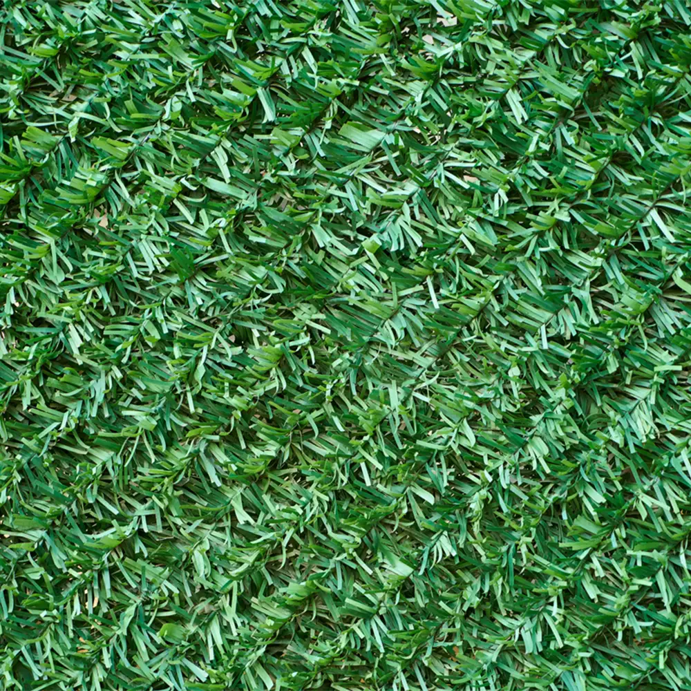 Grass Fence vs. Traditional Fencing Which is Better